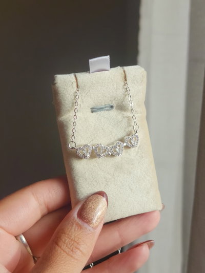 Collar Trébol Imantado