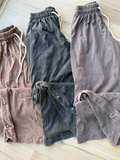 Pantalón broche wash