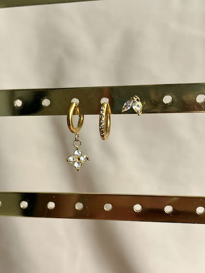 CONJUNTO ANA DORADO CON BLANCO