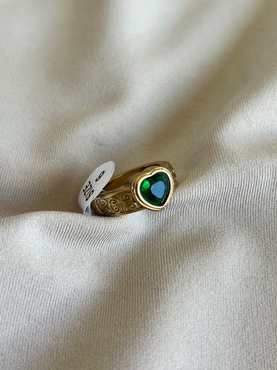 ANILLO CORAZON ESMERALDA 