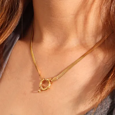 COLLAR ORIANA CON CIERRE MARINERO DORADO 