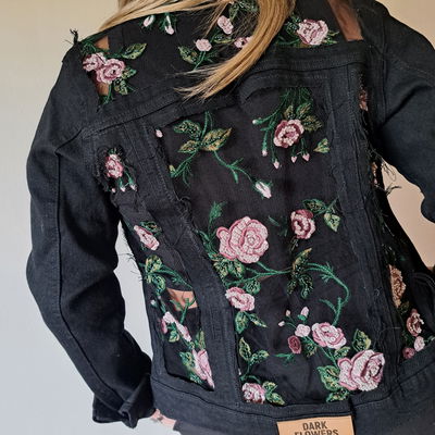 CAMPERA NEGRA EDICIÓN #9