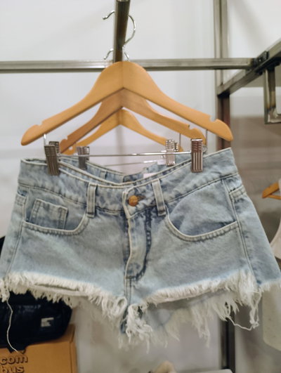 Short 28172