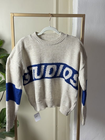SWEATER STUDIO 