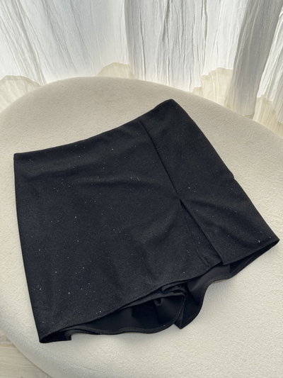 SKORT