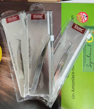 Pinza en L para pestañas