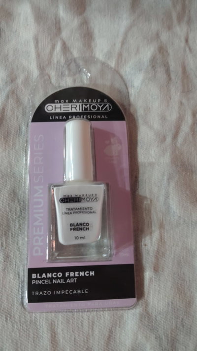 Cherimoya ,blanco french con pincel nail art