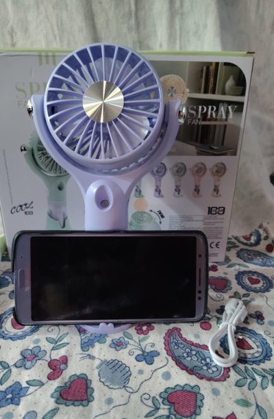Ventilador con difusor y apoya celular