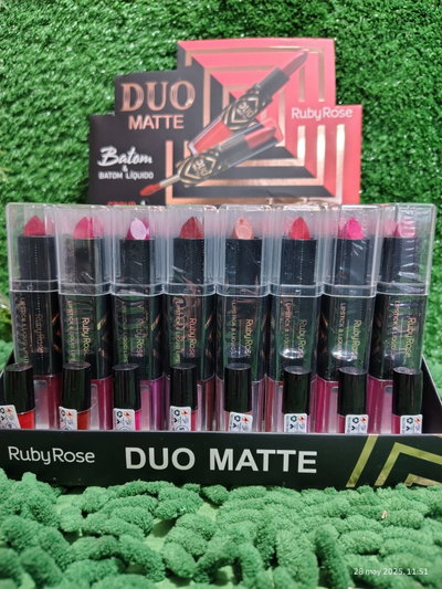 Ruby rose dúo en barra y liquido con espejo