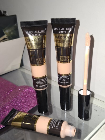 Correctores de ojeras fit me liquido 3 tonos