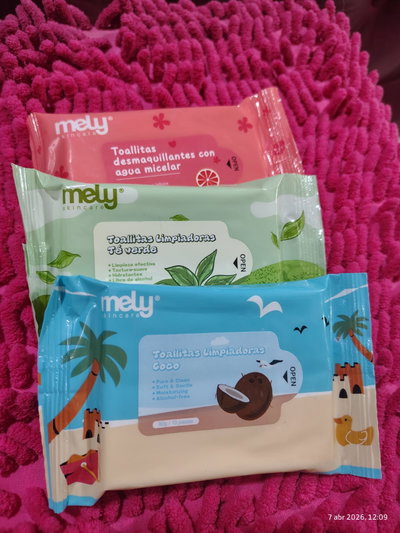 Toallas húmedas o con agua micelar