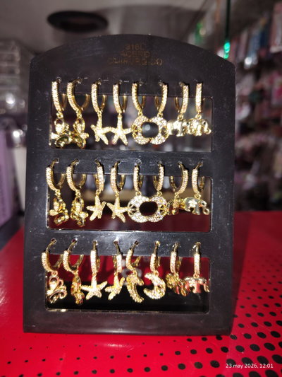 Aros de acero inoxidable dorado