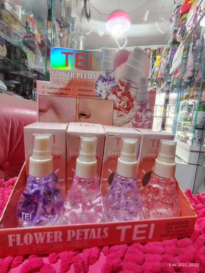 Agua de rosas con niacinamida - TEI