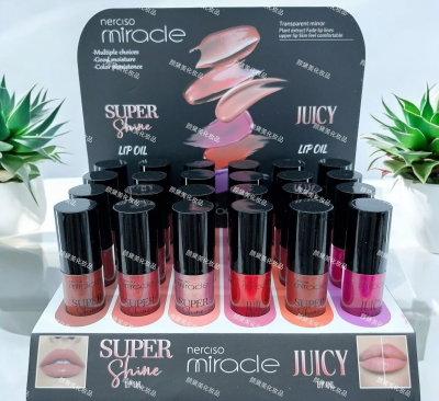 Lip gloss con brillo hidratacion