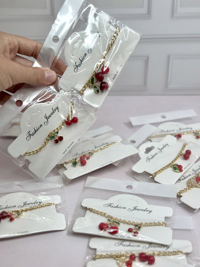 Pulsera charms cereza