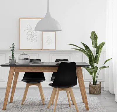 MESA 1.40 CON 4 SILLAS TULIP NEGRAS