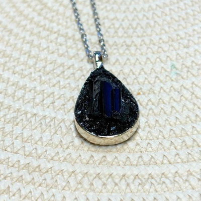 Collar gota de Turmalina