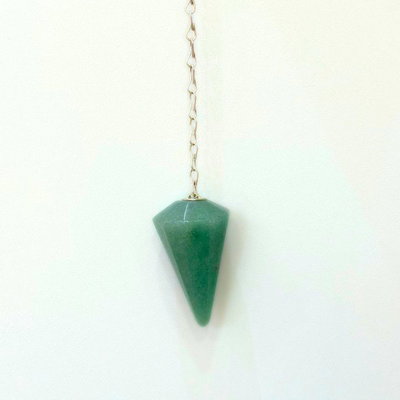 Péndulo de cuarzo verde