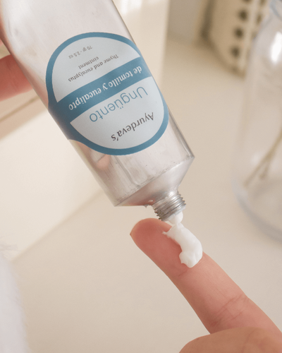 Unguento de tomillo y eucalipto