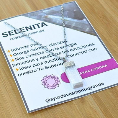 Collar de Selenita
