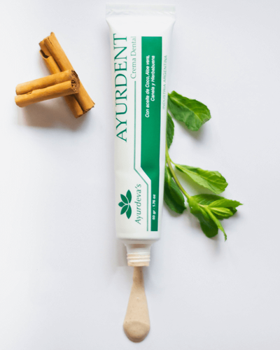 Pasta dental sin fluor Ayurdent. Dentrifico