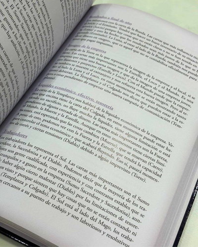 El arte de interpretar el tarot. Manual de Mar Tort Casals. Ed Obelisco