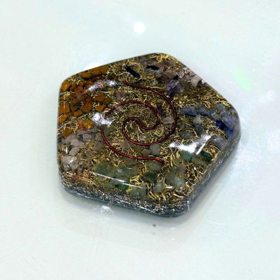 Mini orgón pentagonal