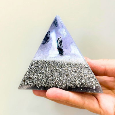 Orgón piramide 3 lados grande