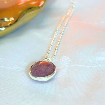 Collar cuarzo rojo oval mini