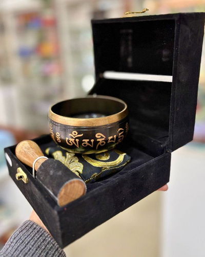 Cuenco con caja y baqueta forrada negro