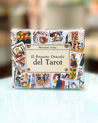 Pequeño oraculo del tarot. Marianne Costa.