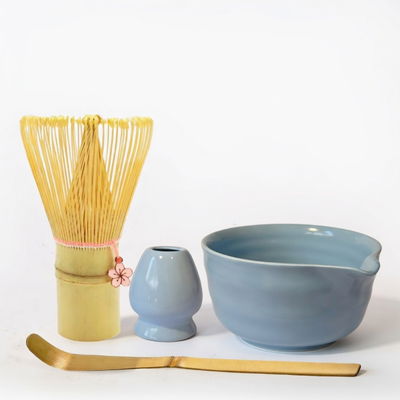 Set Ritual Edición Flor: Batidor Flor + Chashaku + Naoshi + Tamizador: Celeste