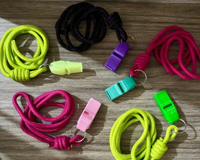 Pack x5 SILBATOS con cordón surtidos (120dB)