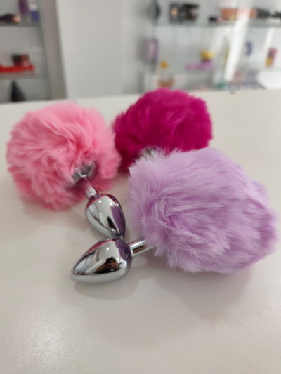plug pompon ROSA talle S de metal 