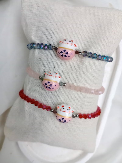 Pulsera Maneki Neko - cristales 