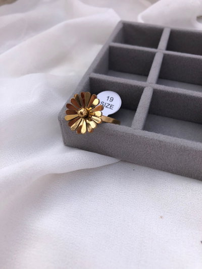 Anillo Flower. 