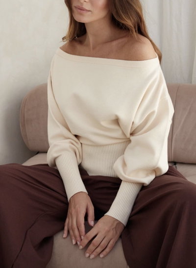Sweater hombro caído importado 