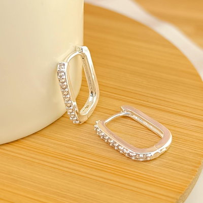 Argollas Premium - Ovaladas Con Piedritas Blanca