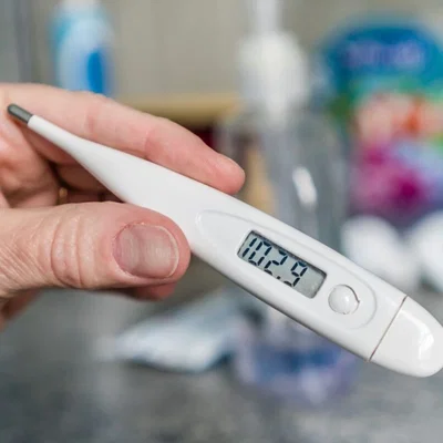 Termómetro Digital CLÍNICO Indicador Sonoro de Fiebre Pantalla LCD Pila Incluida