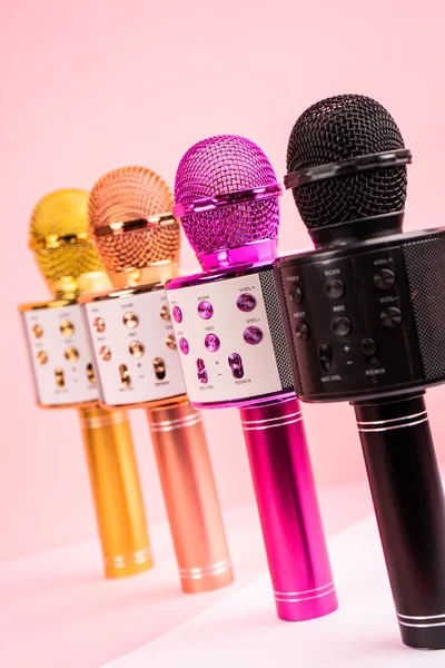 Micrófono KARAOKE con Parlante Incorporado Bluetooth Micro SD USB Bateria Efectos Sonoros