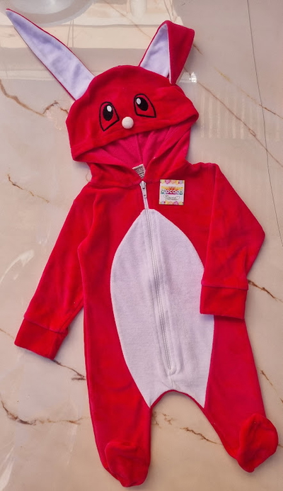 Enterito de Plush Conejo con Orejitas