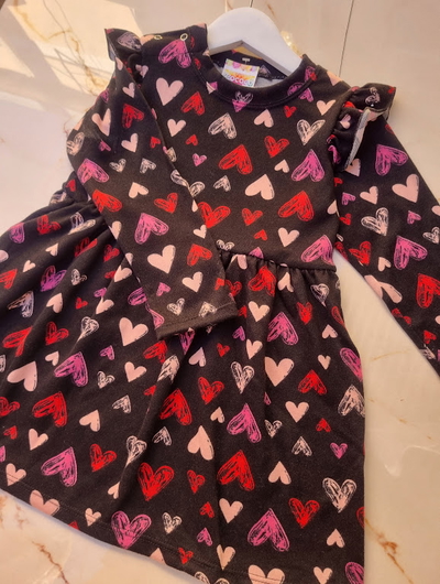 Vestido de Lanilla Negro Corazones con Volados
