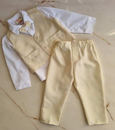 Traje Sastrero Bebe Clásico Manteca Liso con Camisa y Moño