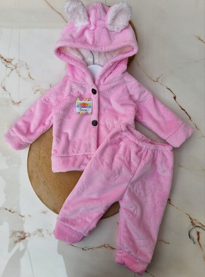 CONJUNTO MICROBORDEADO CON CORDERITO ROSADO