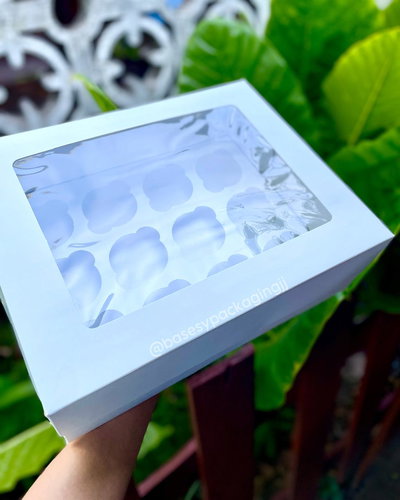 33 x 26.5 x 11 cm + portacupcake x12