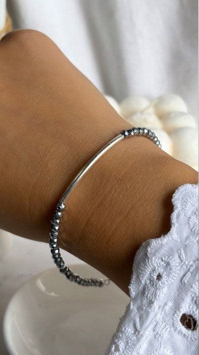Pulsera cristales c/barrita GRIS