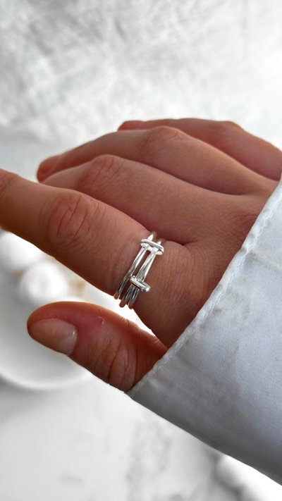 Anillo cintas triple barrita