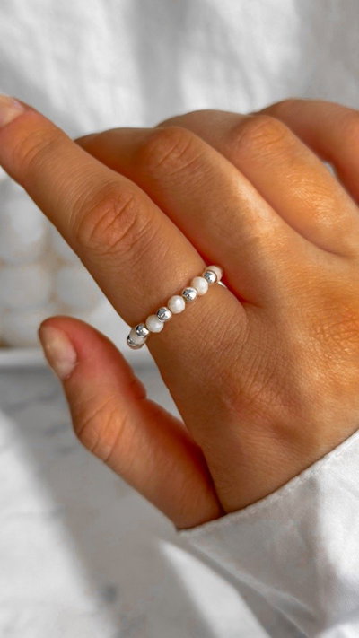 ANILLO BOLITAS CRISTALES BEIGE (elastizado) SALE