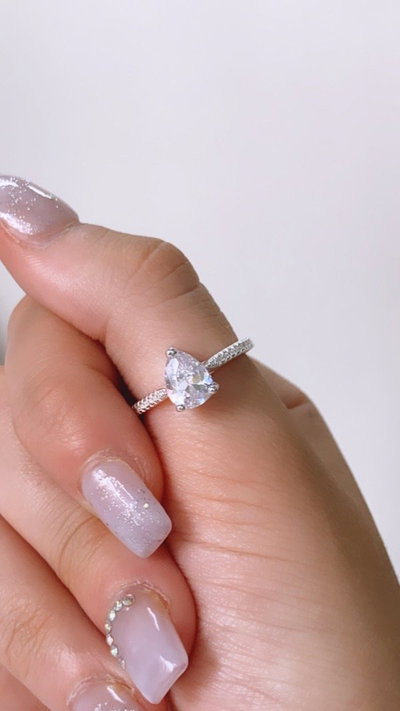 Anillo de compromiso gota SALE 