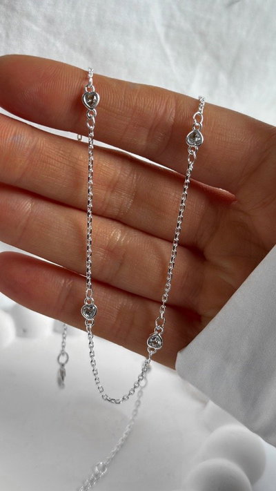 Collar corazones cubic (acero blanco) SALE
